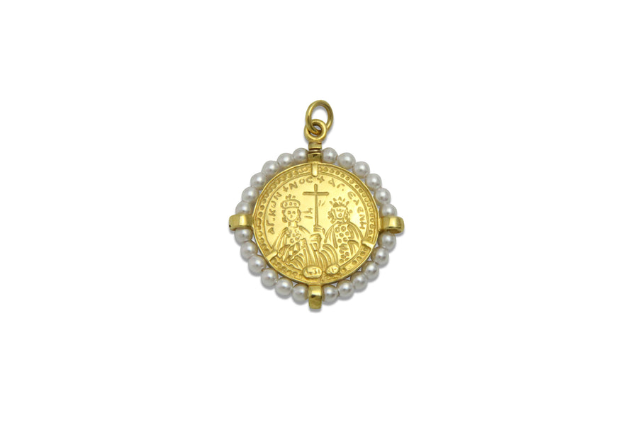 Crowned "Jesus Christ Victorious" Gold Medallion