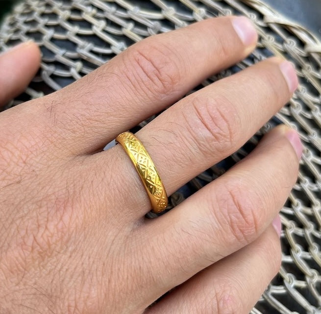 Gold Etched Wedding Band