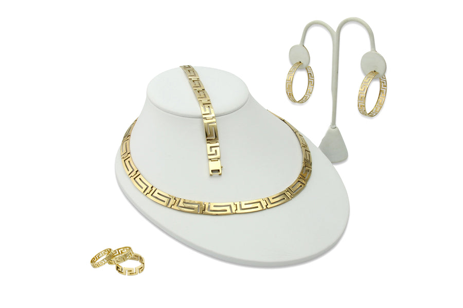 Sleek Ariadne Gold Jewelry Set