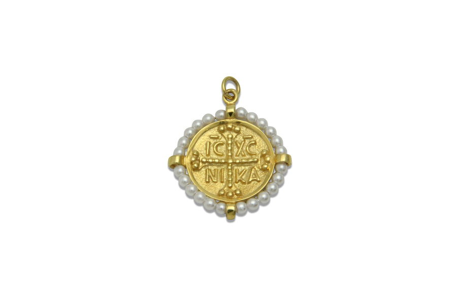 Crowned Jesus Christ Victorious Konstantinato Gold Medallion