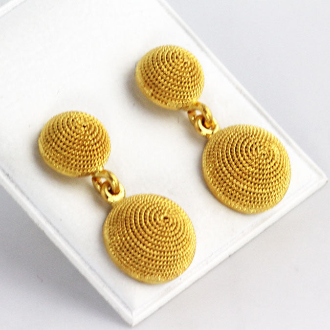 AG0007e Gold Beehive Earrings _2