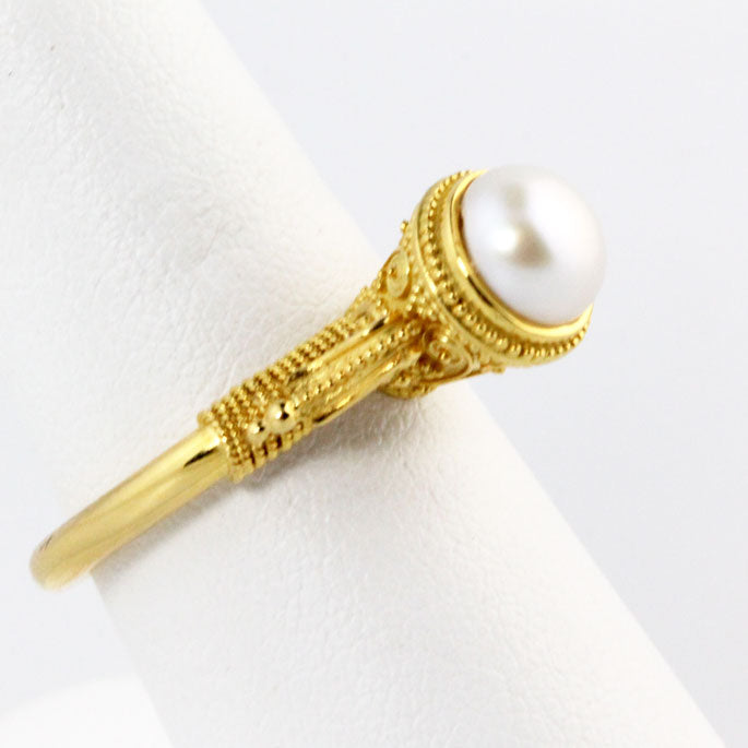 HK0406r Gold & Pearl Ring