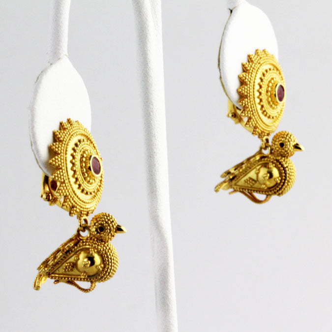HK0500e Gold Dove Earrings